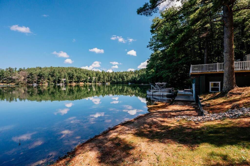 Cabin On Beautiful Arbutus Lake Near Traverse City Eksteriør billede